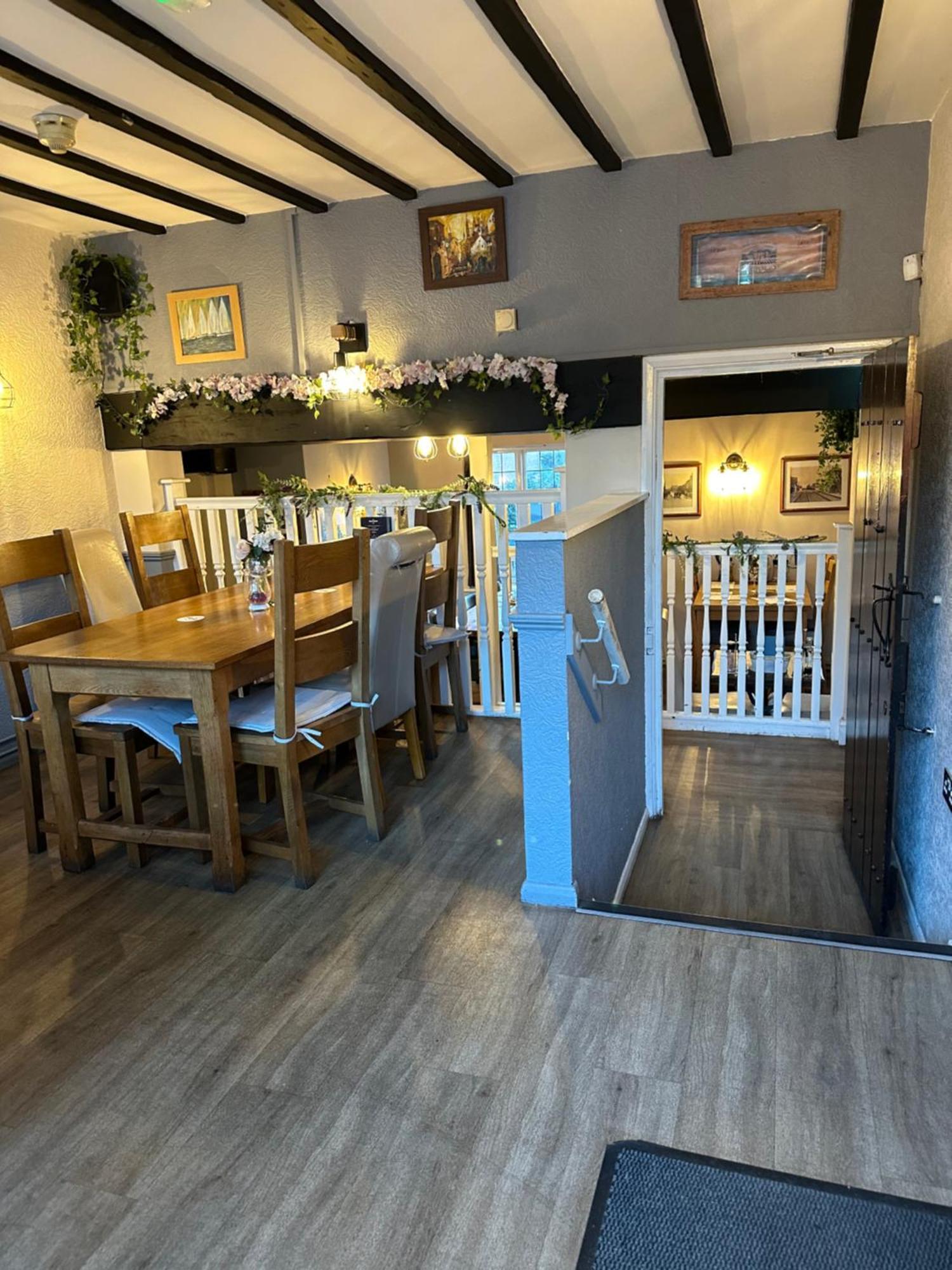 The Old Ship Inn Lowdham Exteriör bild