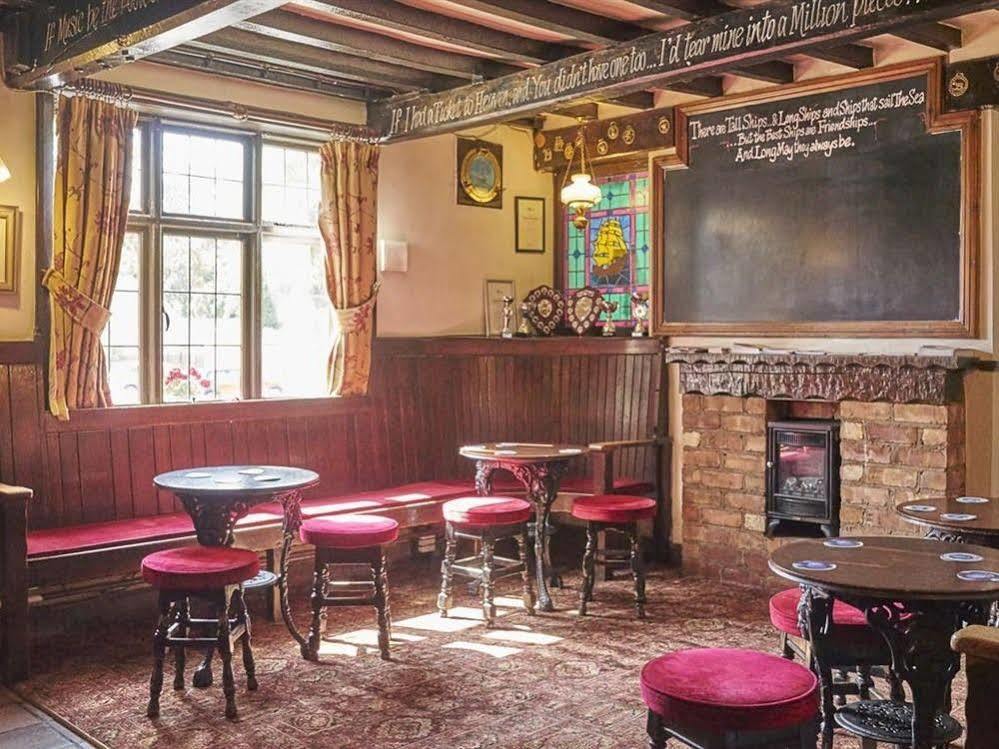 The Old Ship Inn Lowdham Exteriör bild